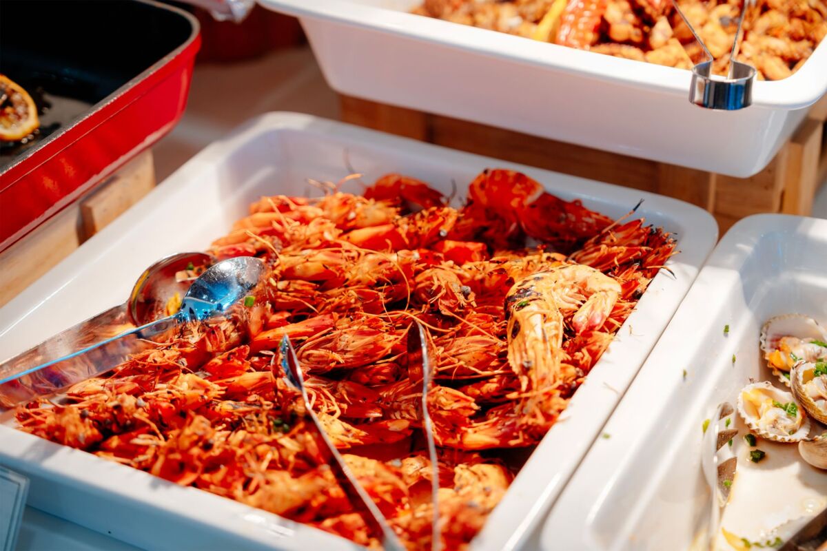Delicious grilled shrimp platter served at a seafood buffet in Nha Trang, Vietnam.