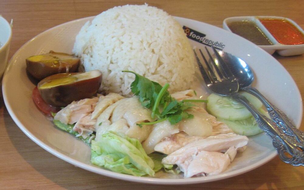 The Best Chicken Rice in Singapore: A Family Guide to a Kid Favourite