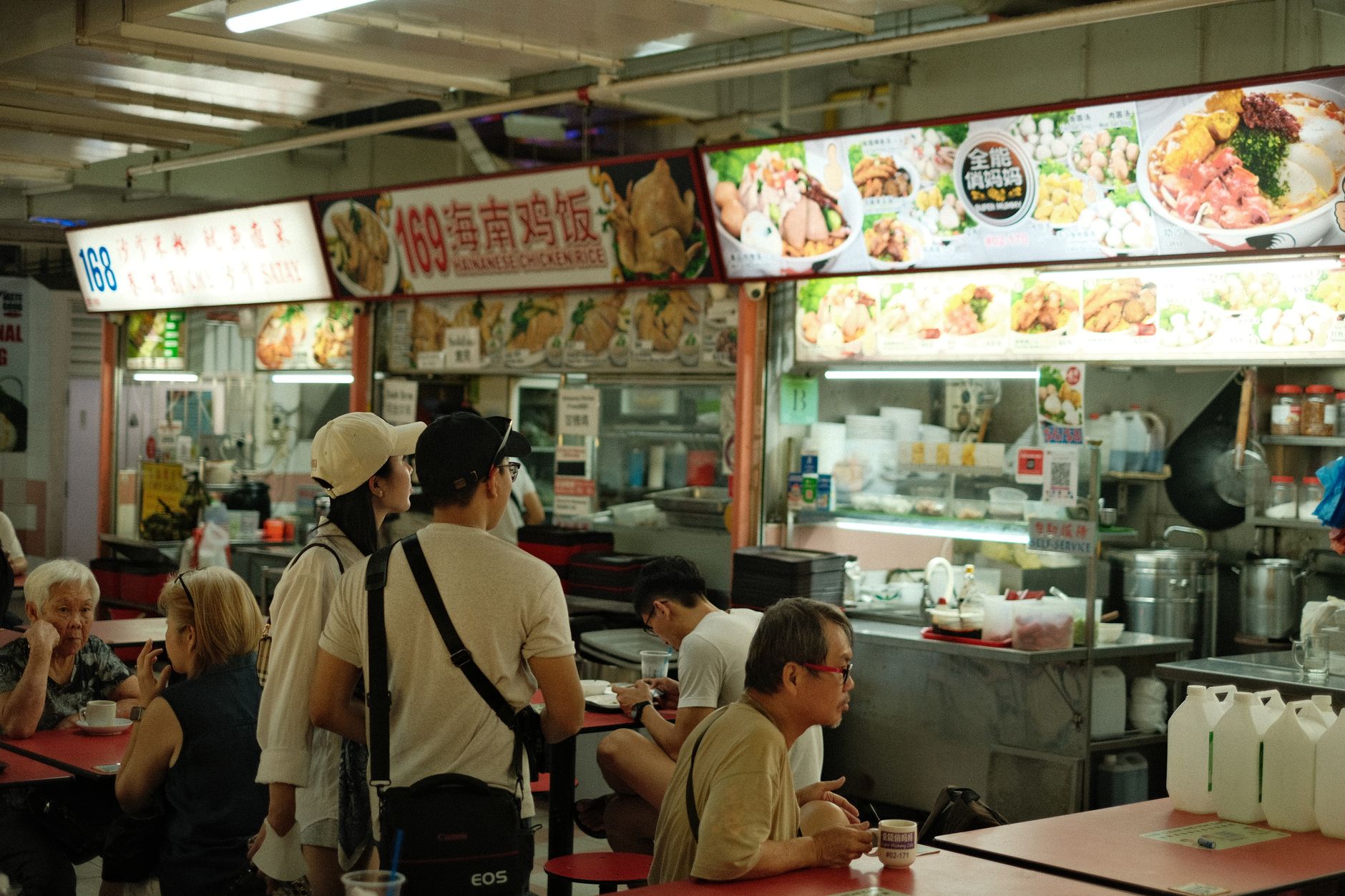Best Hawker Centres in Singapore for Families: A Parent's Guide