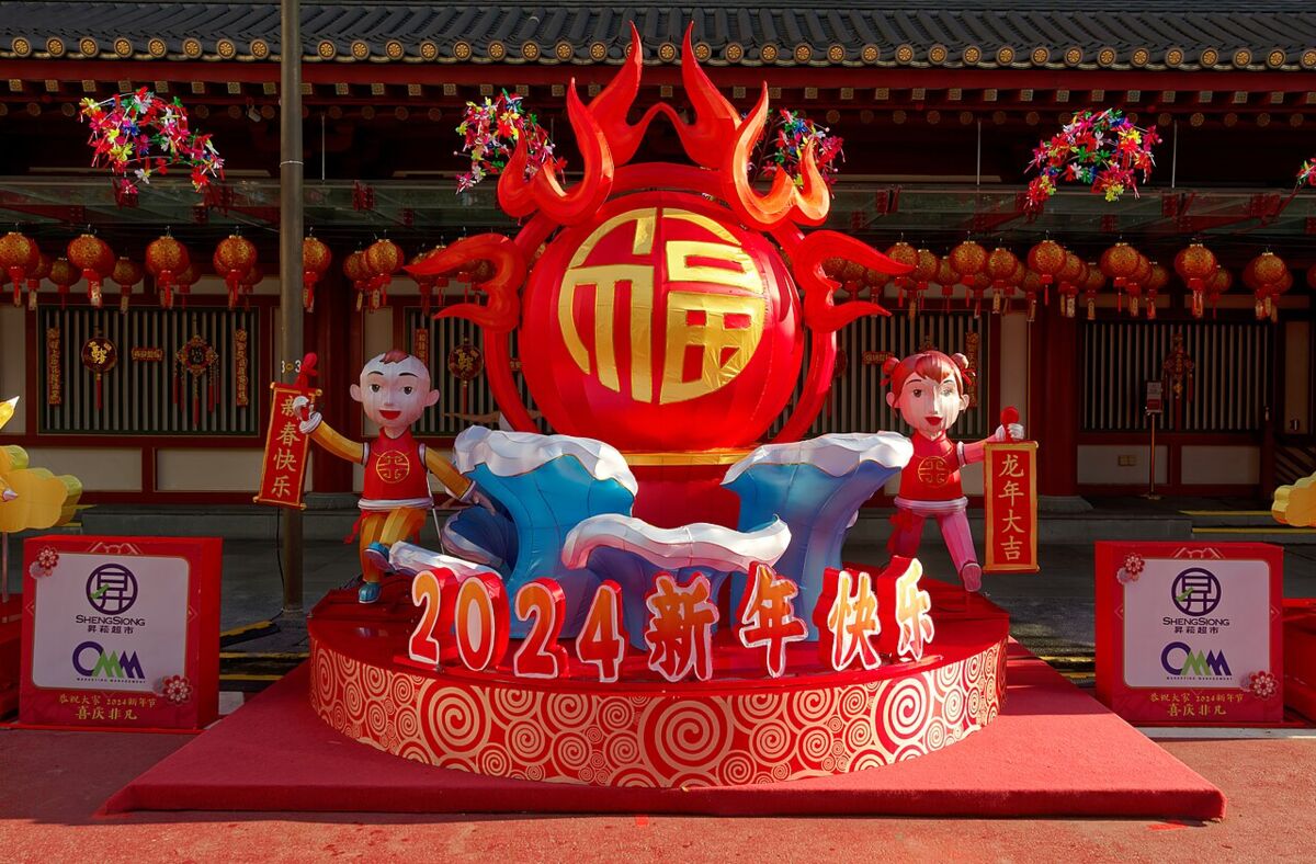 Chinatown Singapore: A Family Guide to Temples, Streets and Street Food