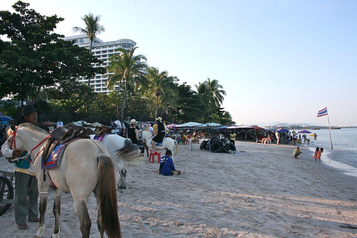 Hua Hin With Kids: A Singapore Family's Guide to Thailand's Easiest Beach Getaway