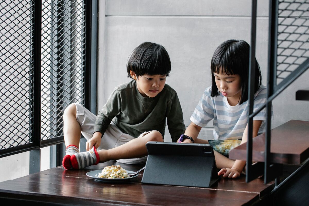 Managing Screen Time for Kids in Singapore: A Practical Parent's Guide
