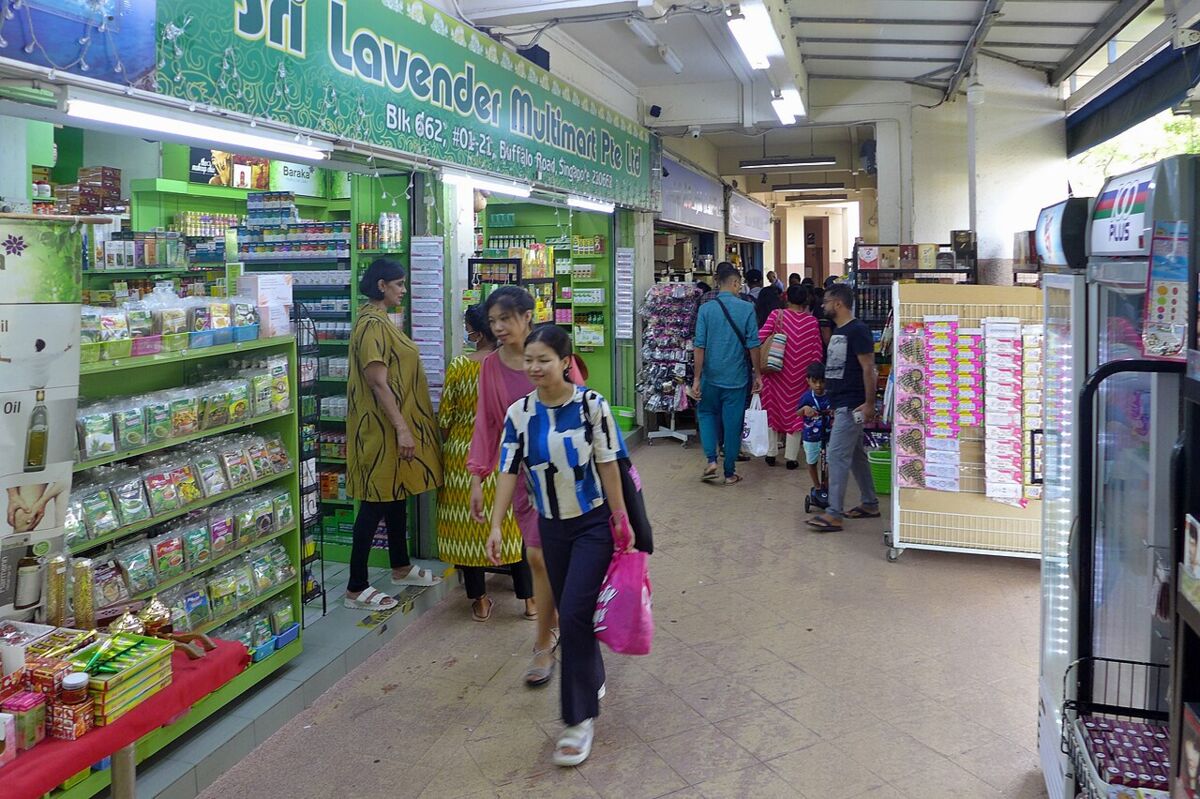 Tekka Centre: A Family Guide to Little India's Best Hawker Centre and Market